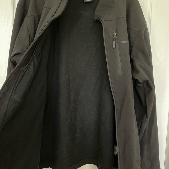 Free Country Water Resistant Black Jacket - Picture 11 of 13